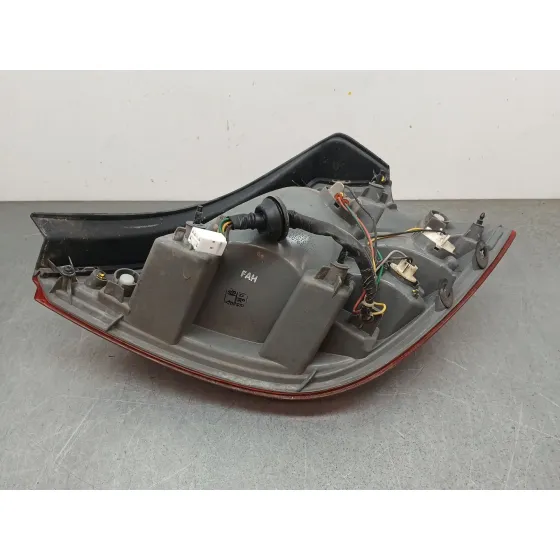 Piloto Trasero Izquierdo para Kia Cee'd Hatchback (Ed)