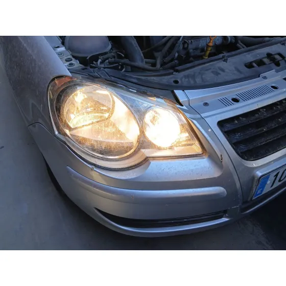 Faro Derecho para Volkswagen Polo Iv (9N_, 9A_)