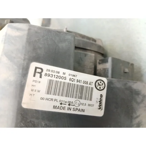 Faro Derecho para Volkswagen Polo Iv (9N_, 9A_)