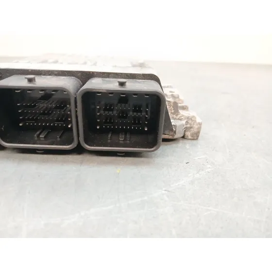 Centralita Motor Uce para Ford Focus Iii Sedan