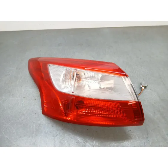 Piloto Trasero Izquierdo para Ford Focus Iii Sedan