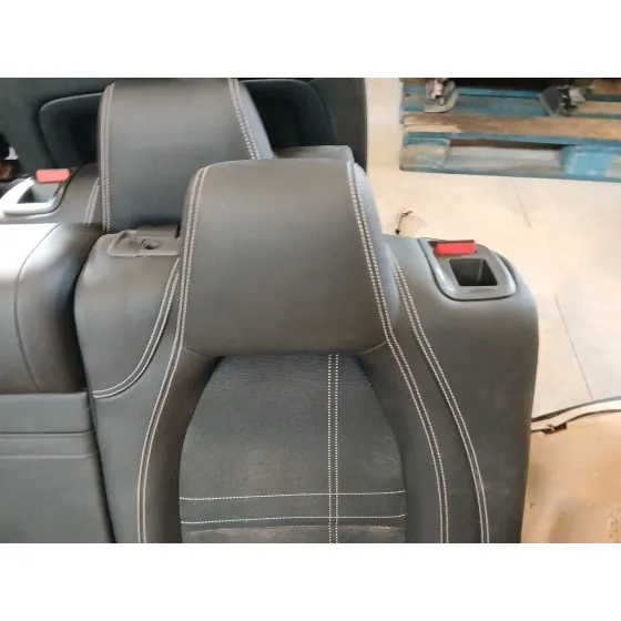Asientos Traseros para Mercedes-Benz Clase A (W176)