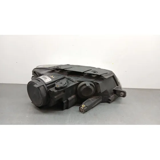 Faro Izquierdo para Volkswagen Passat B6 (3C2)