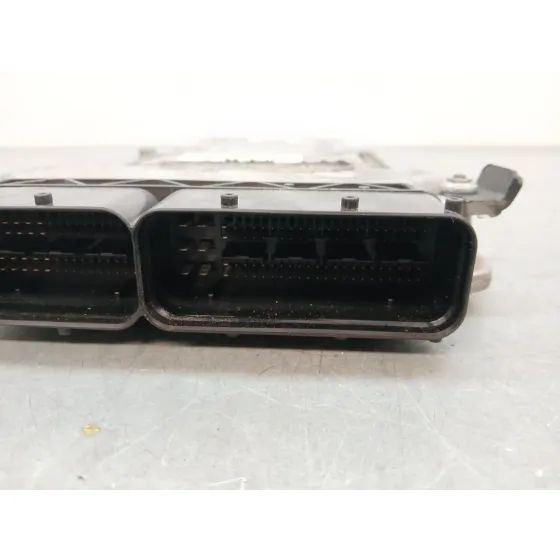 Centralita Motor Uce para Audi A5 (8T3)