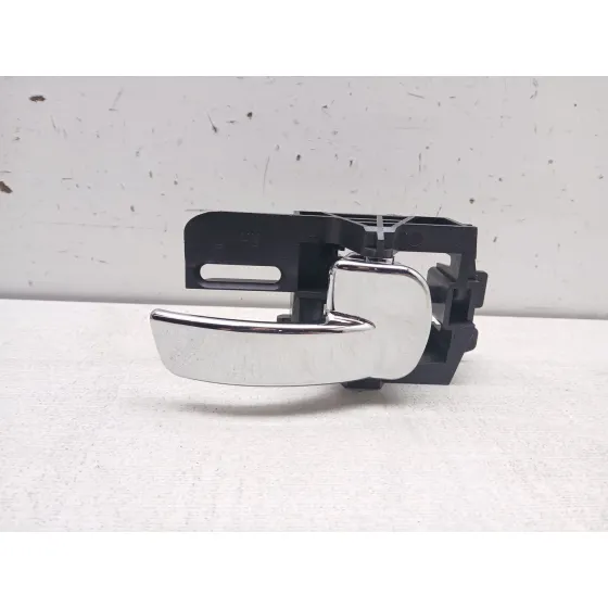 Maneta Interior Delantera Derecha para Nissan Qashqai (J10)
