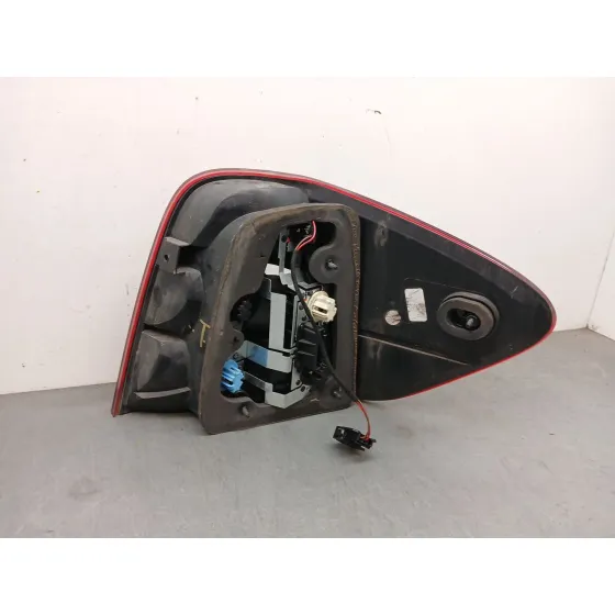 Piloto Trasero Izquierdo para Mercedes-Benz Clase M (W164)