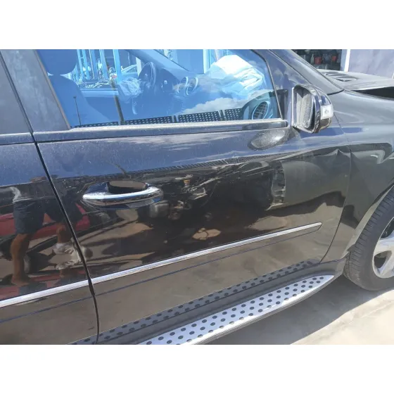 Puerta Delantera Derecha para Mercedes-Benz Clase M (W164)