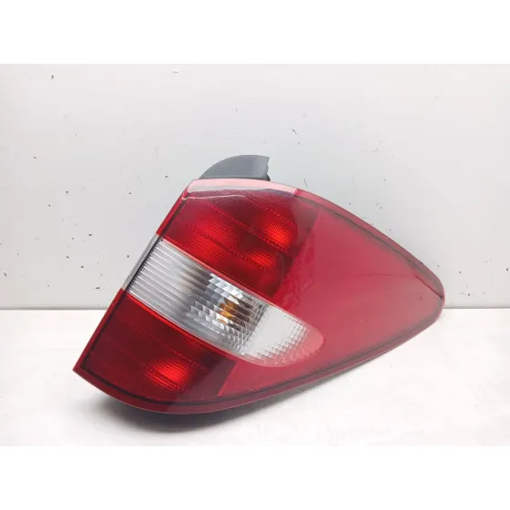 Piloto Trasero Derecho para Ssangyong Rodius I