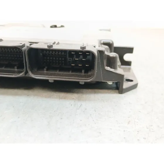 Centralita Motor Uce para Mazda 5 Berl. (Cr)