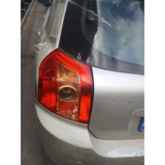 Piloto Trasero Izquierdo para Toyota Corolla (_E12_)
