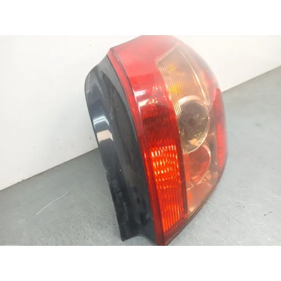 Piloto Trasero Derecho para Toyota Corolla (_E12_)