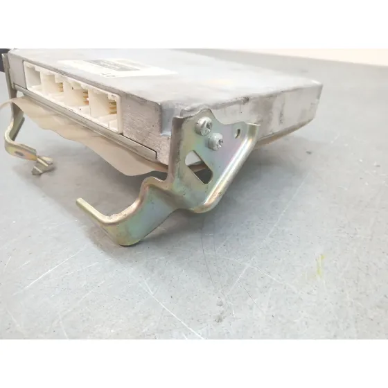 Centralita Motor Uce para Toyota Corolla (_E12_)
