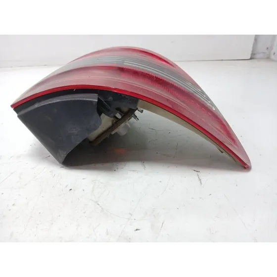 Piloto Trasero Izquierdo para Mercedes-Benz Clase B Sports Tourer (W245)