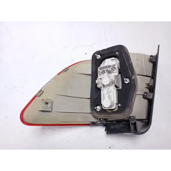 Piloto Trasero Izquierdo para Mercedes-Benz Clase B Sports Tourer (W245)