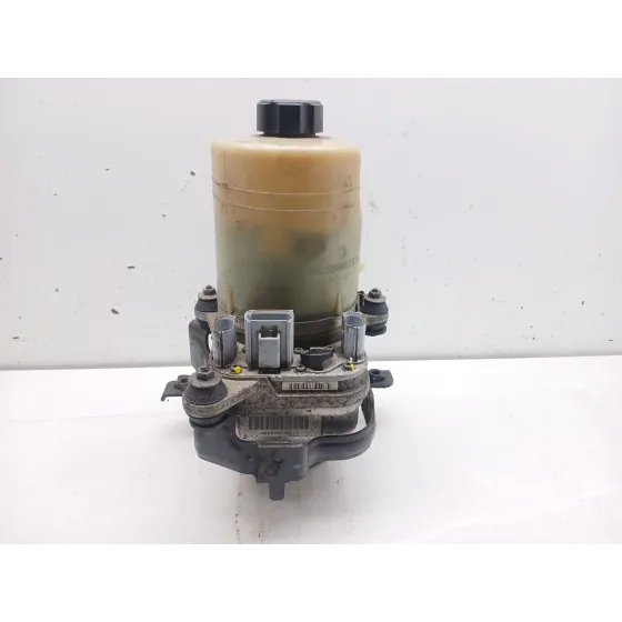 Bomba Direccion para Ford Focus Ii Descapotable