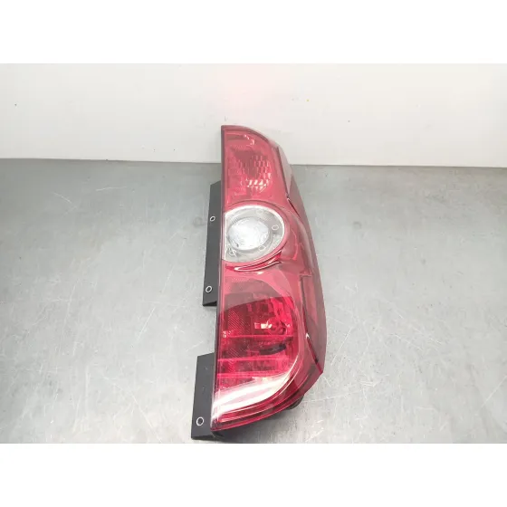 Piloto Trasero Derecho para Fiat Doblo Cargo (263_)