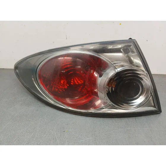 Piloto Trasero Izquierdo para Mazda 6 Hatchback (Gg)