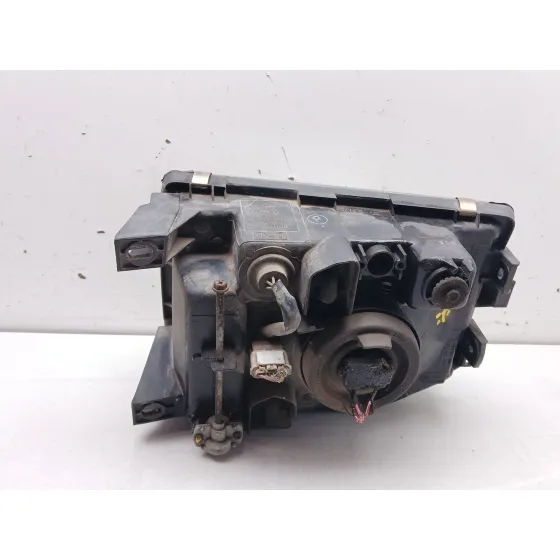 Faro Derecho para Mitsubishi Montero (V3_W, V2_W, V4_W, V5_W)