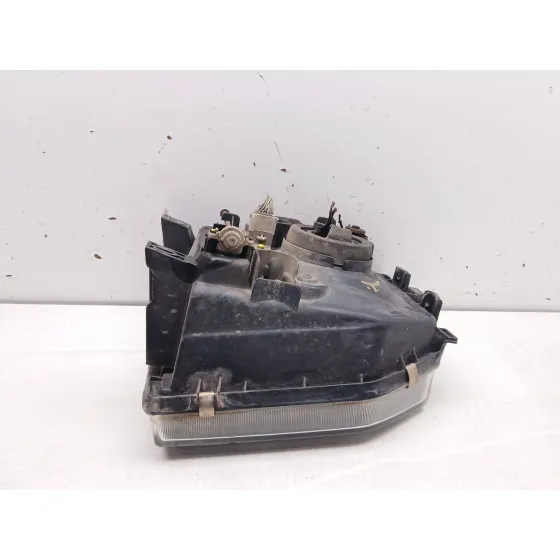 Faro Derecho para Mitsubishi Montero (V3_W, V2_W, V4_W, V5_W)