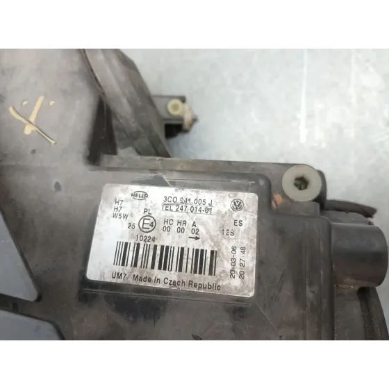 Faro Derecho para Volkswagen Passat B6 (3C2)