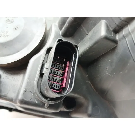 Faro Derecho para Volkswagen Passat B6 (3C2)