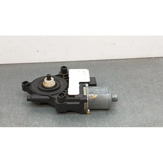 Motor Elevalunas Trasero Derecho para Volkswagen T-Roc (A11, D11)