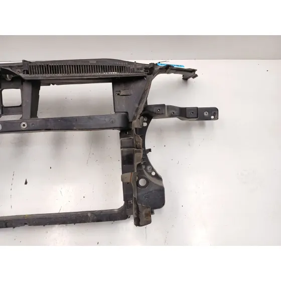 Panel Frontal para Volkswagen Passat B6 (3C2)