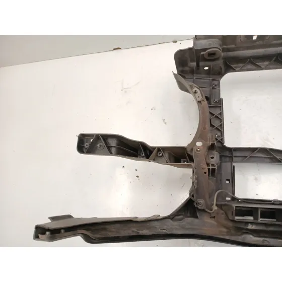 Panel Frontal para Volkswagen Passat B6 (3C2)