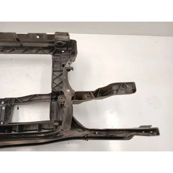 Panel Frontal para Volkswagen Passat B6 (3C2)