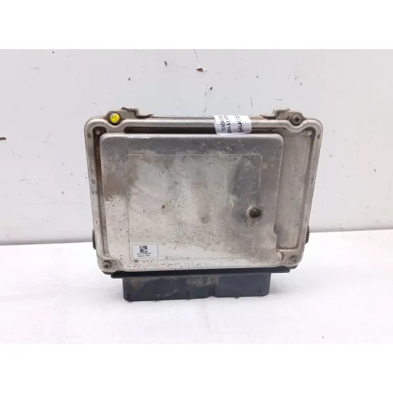 Centralita Motor Uce para Volkswagen Passat B6 (3C2)