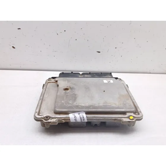 Centralita Motor Uce para Volkswagen Passat B6 (3C2)