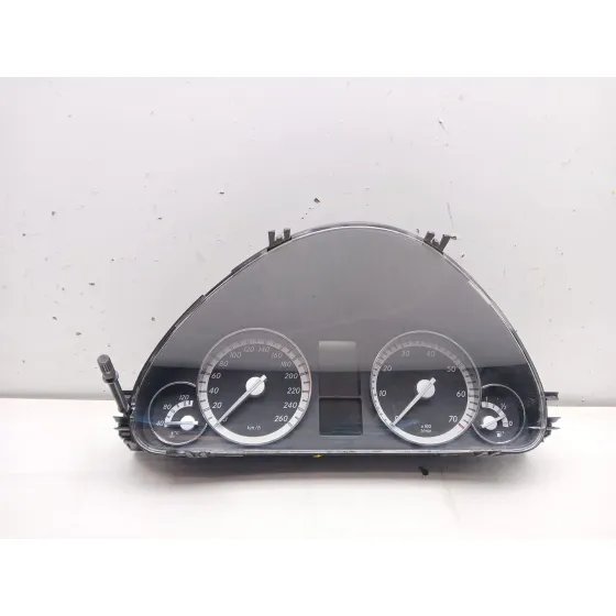 Cuadro Instrumentos para Mercedes-Benz Clase C (W203)