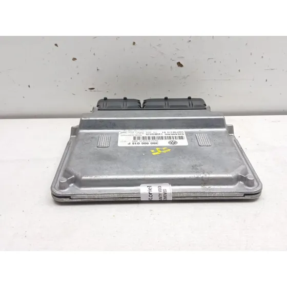 Centralita Motor Uce para Volkswagen Passat B5.5 (3B3)