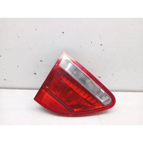 Piloto Trasero Izquierdo Interior para Seat Exeo (3R2)