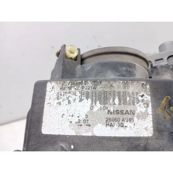 Faro Izquierdo para Nissan Primera Hatchback (P12)