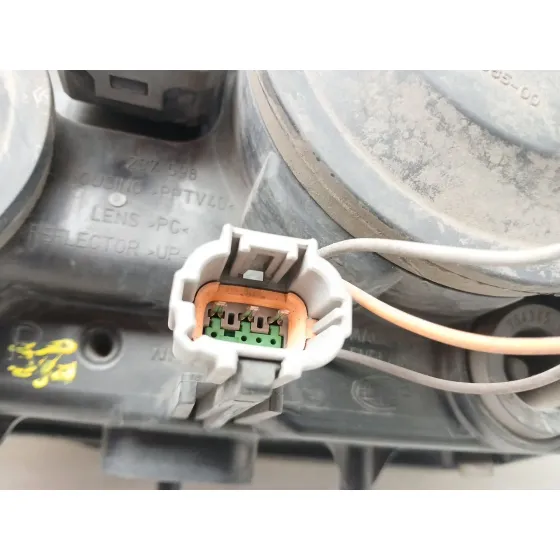 Faro Derecho para Nissan Primera Hatchback (P12)