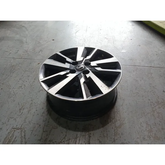 Llanta para Nissan Micra V (K14)