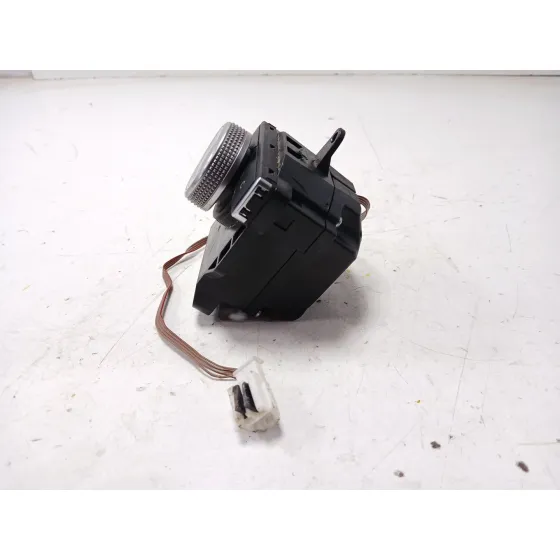 Mando Multifuncion para Mercedes-Benz Clase C (W204)