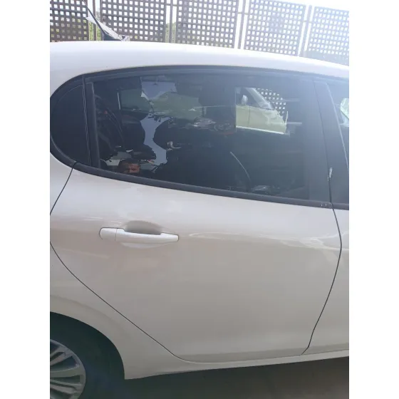Puerta Trasera Derecha para Peugeot 208 I (Ca_, Cc_)