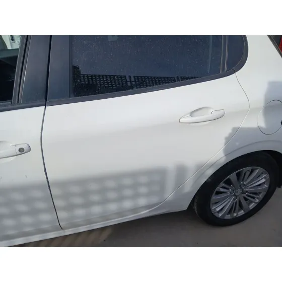 Puerta Trasera Izquierda para Peugeot 208 I (Ca_, Cc_)