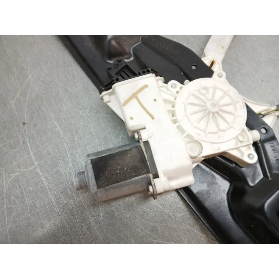 Elevalunas Delantero Izquierdo para Opel Astra H Twintop (A04)