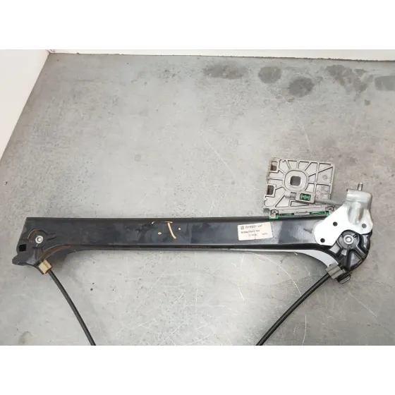 Elevalunas Delantero Izquierdo para Opel Astra H Twintop (A04)