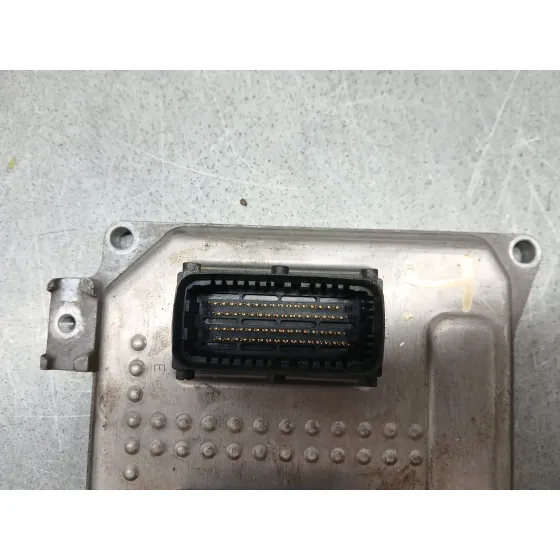 Centralita Motor Uce para Opel Zafira / Zafira Family B (A05)