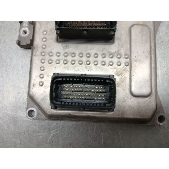 Centralita Motor Uce para Opel Zafira / Zafira Family B (A05)