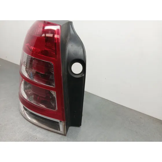 Piloto Trasero Izquierdo para Opel Zafira / Zafira Family B (A05)