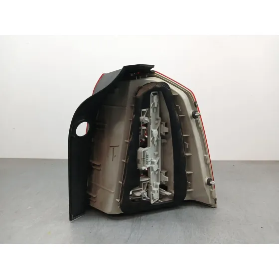 Piloto Trasero Izquierdo para Opel Zafira / Zafira Family B (A05)
