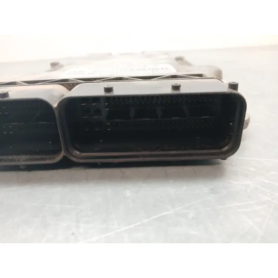 Centralita Motor Uce para Volkswagen Golf V (1K1)