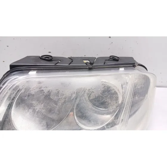 Faro Izquierdo para Volkswagen Passat B5.5 Variant (3B6)