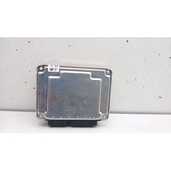 Centralita Motor Uce para Volkswagen Passat B5.5 Variant (3B6)