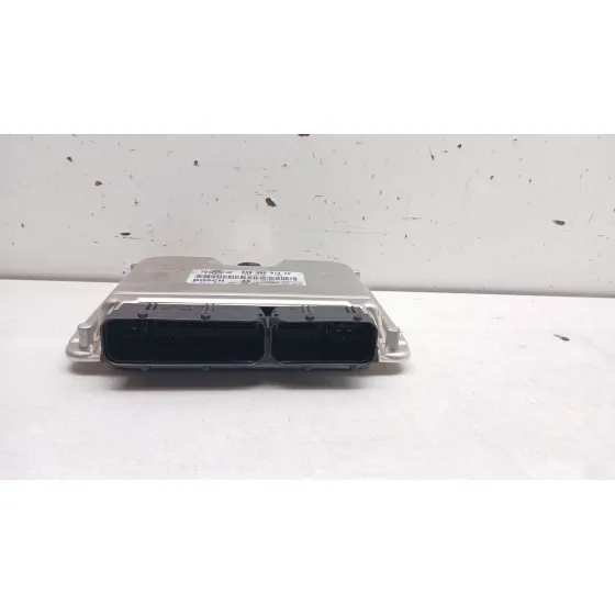 Centralita Motor Uce para Volkswagen Passat B5.5 Variant (3B6)